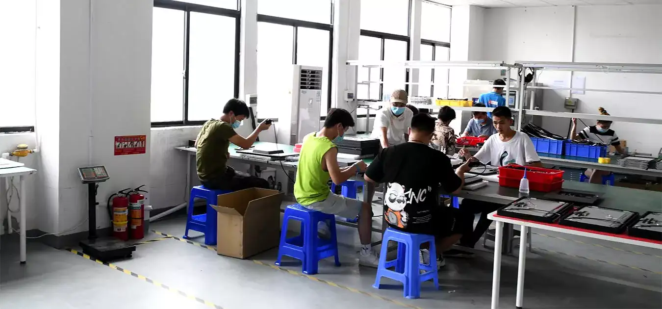 Industrial Touchscreen Monitor Manufacturing Process in China Factory
